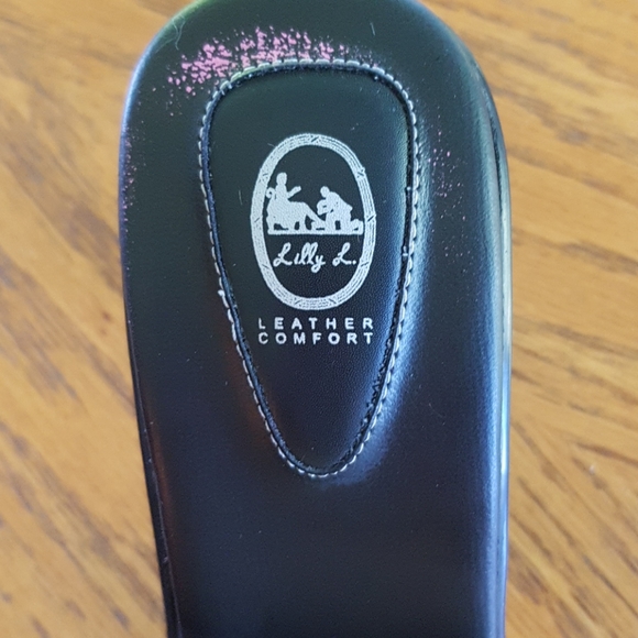 Sandals - Picture 3 of 3